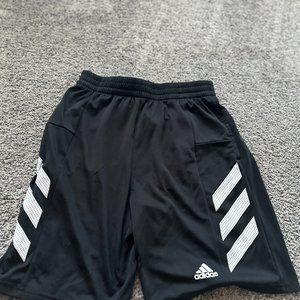Adidas Black Boys pull on shorts XL (18/20)